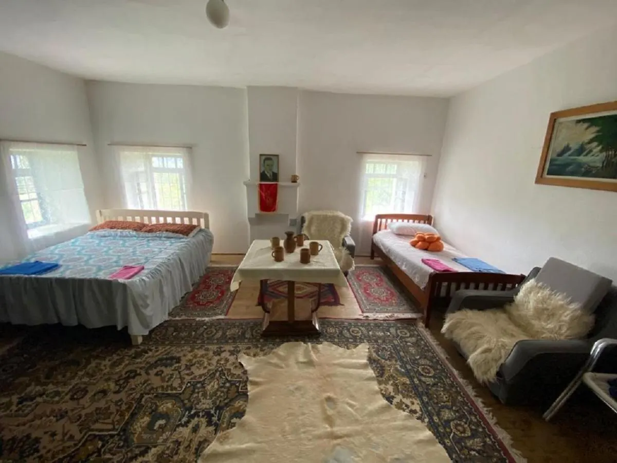 Guest House Hyseni Bulqize 0*,